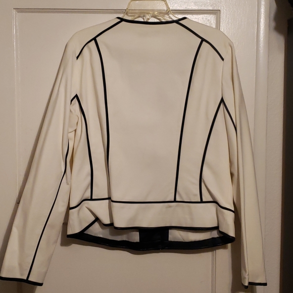 Motto Jacket - Picture 4 of 4